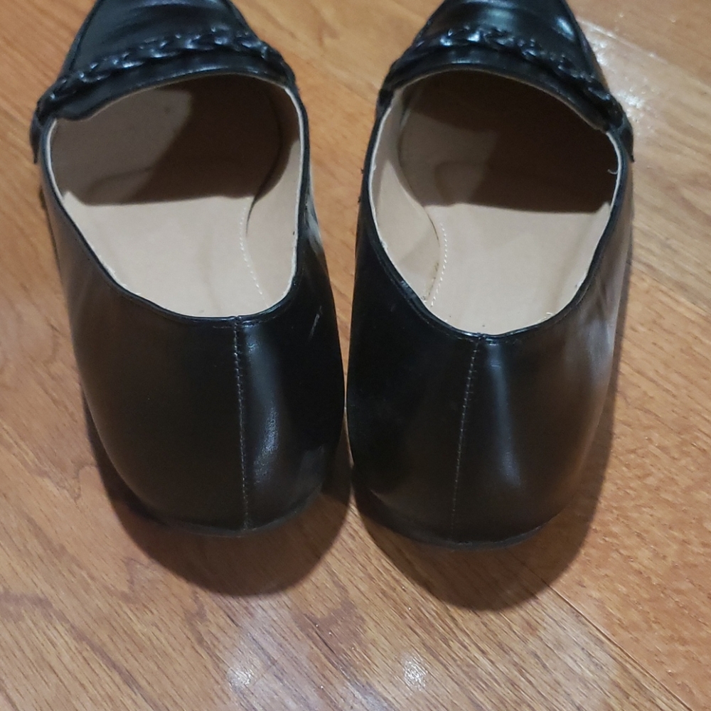 Shoes - Picture 4 of 4